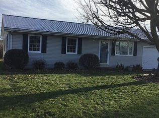 406 Crooks Ave, Ravenswood, WV 26164