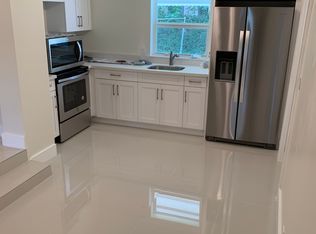 5960 SW 44th Ter, Miami, FL 33155