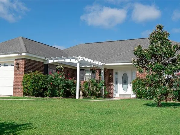3230 Bloomington Dr, Mobile, AL 36695