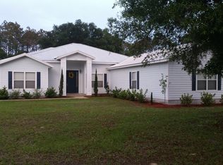 324 NE 300th St, Old Town, FL 32680