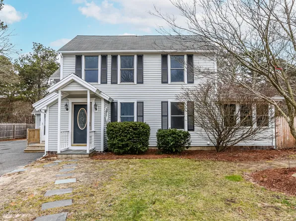 2 Barn House Road, Dennis Port, MA 02639