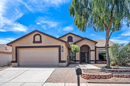 7929 N Supernova Dr Photo 1
