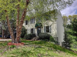 10 Maplehurst St, Lincoln, RI 02865