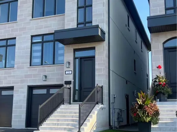 21 Antonio Ct, Toronto, ON M9L 0A4