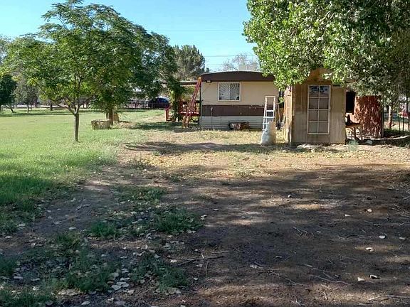 5th image of 672 De Vargas Dr