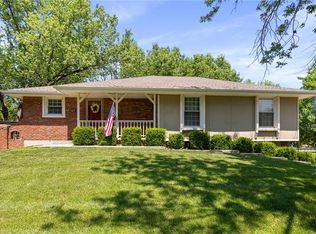 167 Jamar Dr, Peculiar, MO 64078