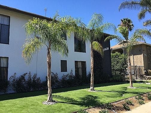 1st image of 17620 Burbank Blvd APT 4