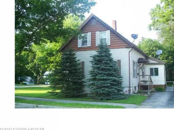 19 Holly St, Auburn, ME 04210