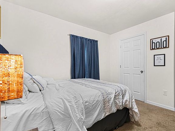 2nd image of 1501 NE 33rd St #B