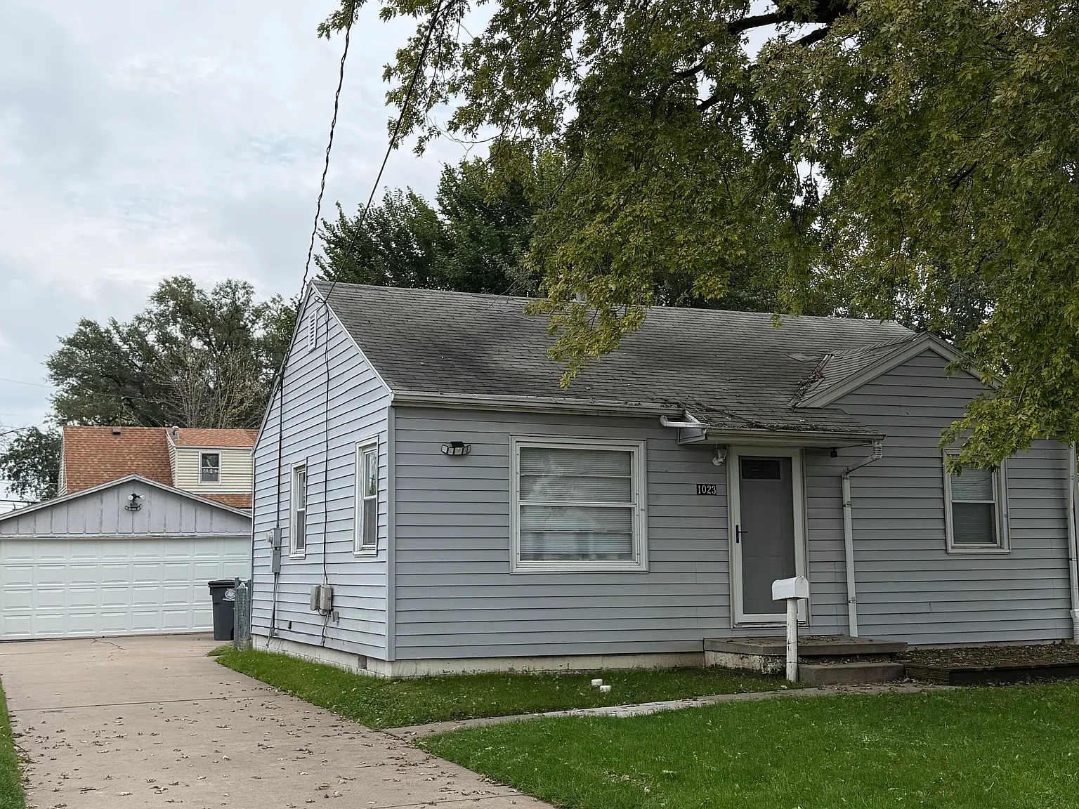 3 bed, 940 sqft, $1,500 — Photo 1
