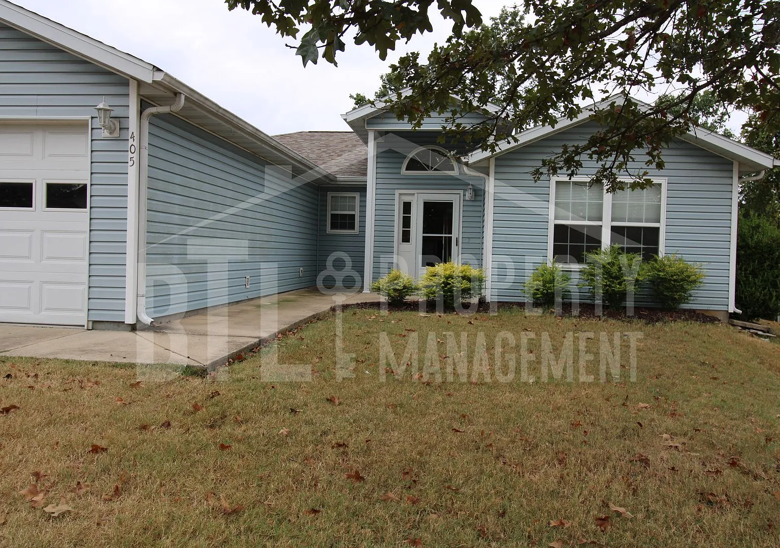 Great Home in The Highlands! — Photo 1