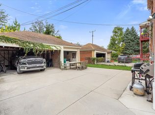 1407 Somerset Ave, Grosse Pointe Park, MI 48230