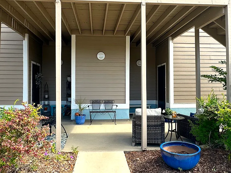 1601 Nectarine St #J4 — Photo 5