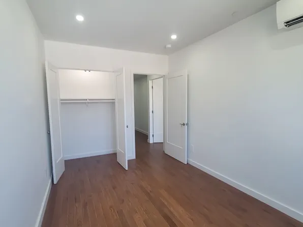 2041 Strauss Street image 22 of 40