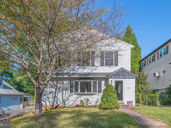 2153 Clearview Ave, Abington, PA 19001