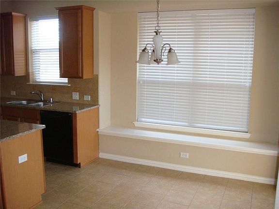 5th image of 7113 Boysenberry Ln