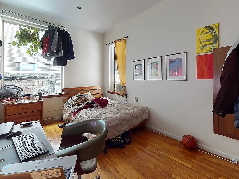 41 W 46th St #3B — Photo 4