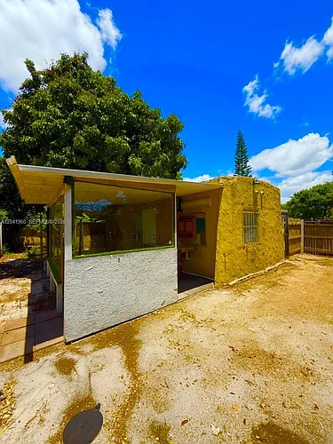 1340 Peri St Photo 1