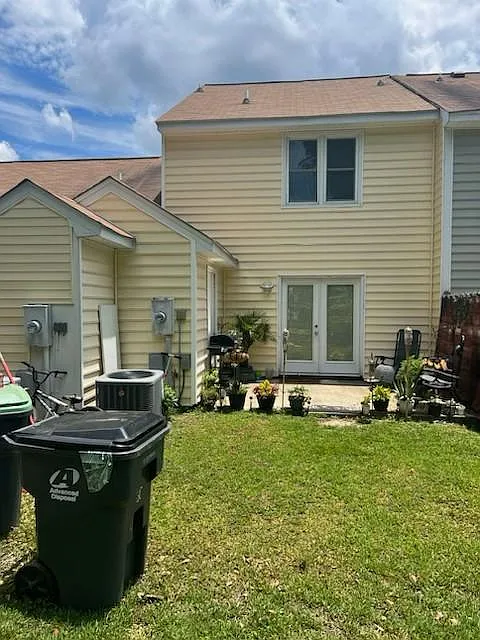 2000 Water Oak Dr — Photo 2