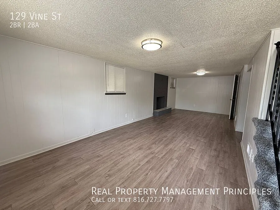 Building Photo - 129 Vine St