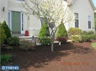 21 Greenshire Blvd, Schwenksville, PA 19473
