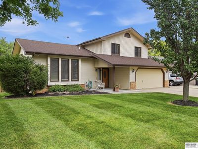 12826 Crown Point Ave, Omaha, NE, 68164