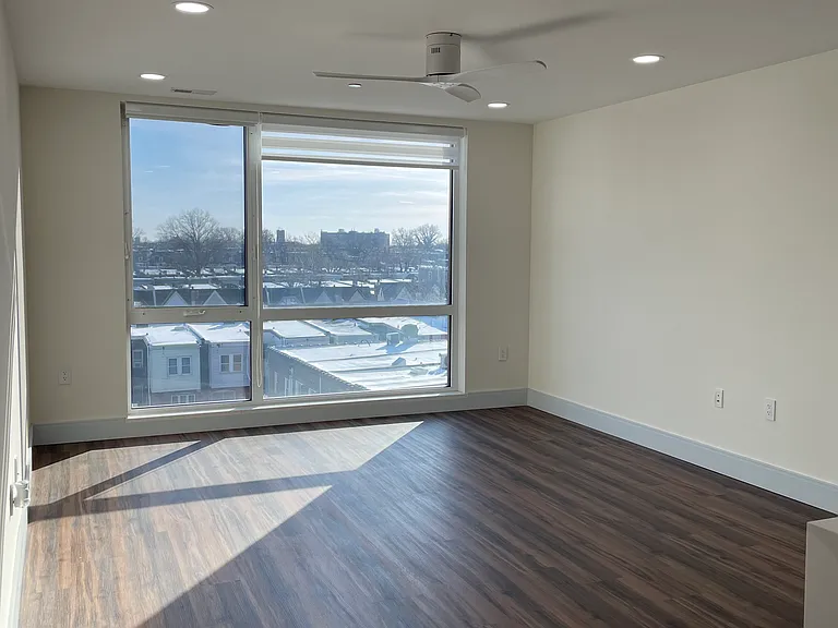 4906 Spruce St #512 — Photo 9