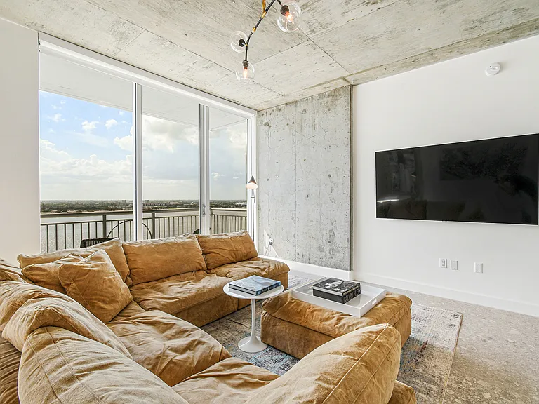 300 S Australian Ave #1512 — Photo 6