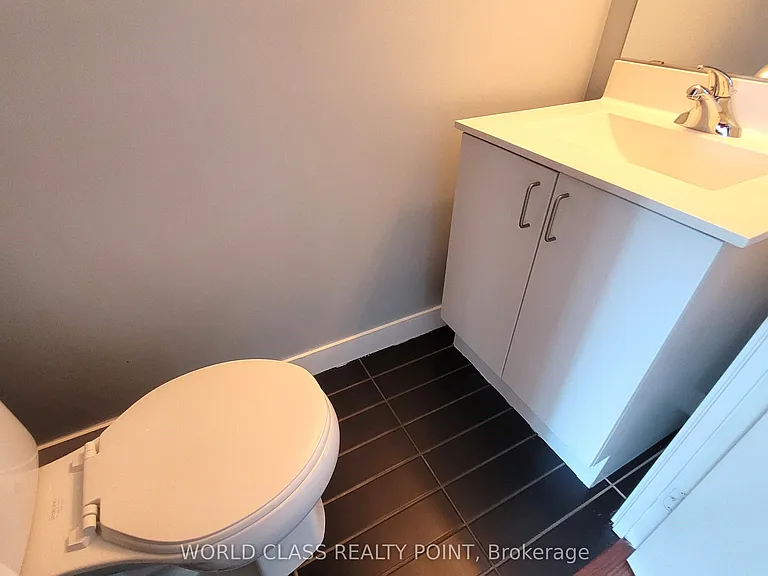 155 Legion Rd N #Penthouse 2907 — Photo 26