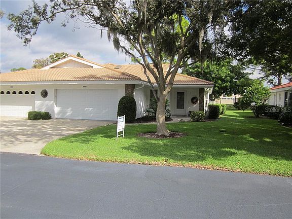2nd image of 5609 Garden Lakes Dr