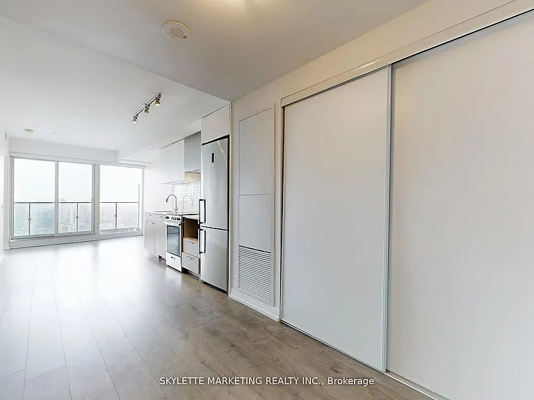 251 Jarvis St #4014 — Photo 10