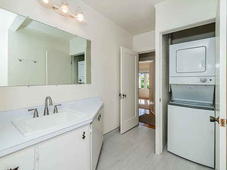 23 Sycamore Ave — Photo 15