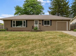 1811 Randolph Dr, Rockford, IL 61103