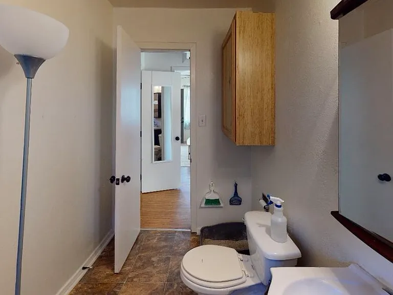 220 Princeton Dr SE #B — Photo 10