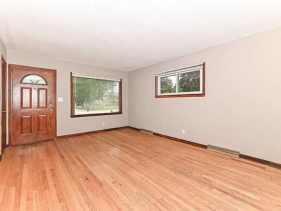 4th image of 3746 S 92nd STREET