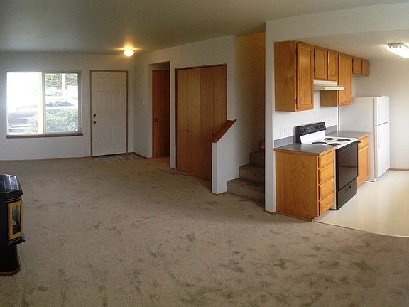 5th image of 480 S Oak Harbor St APT C102