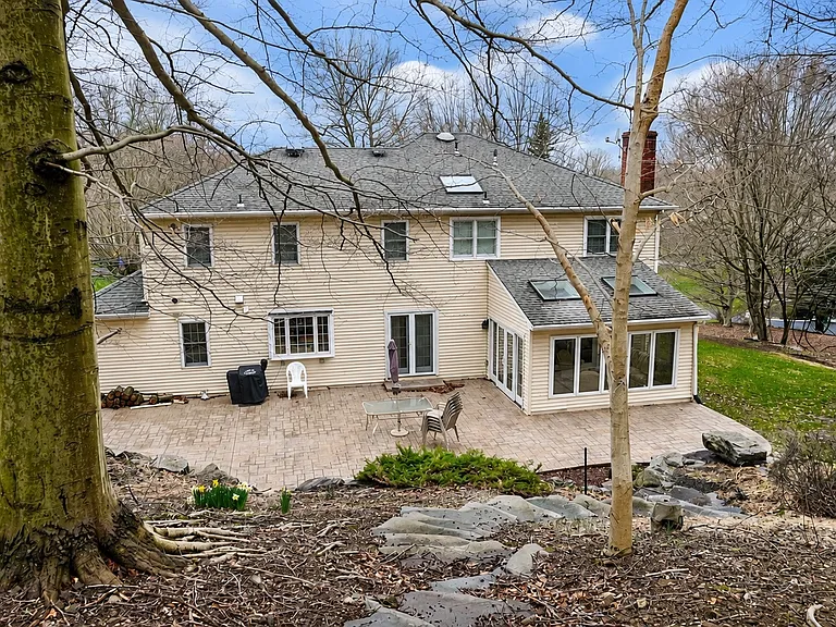12 Raven Dr — Photo 11