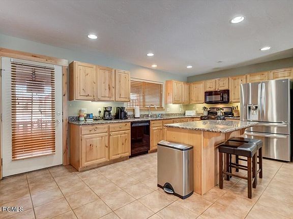 5th image of 5666 N Oslo Ln
