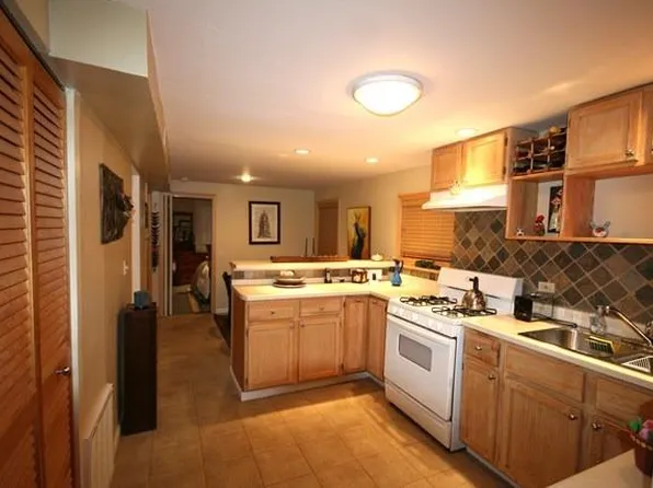 1903 W George St, Chicago, IL