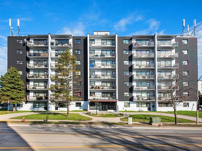 1475 Bloor St — Photo 7