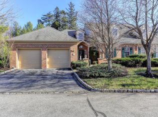 5 Morgan Ct, Morristown, NJ 07960
