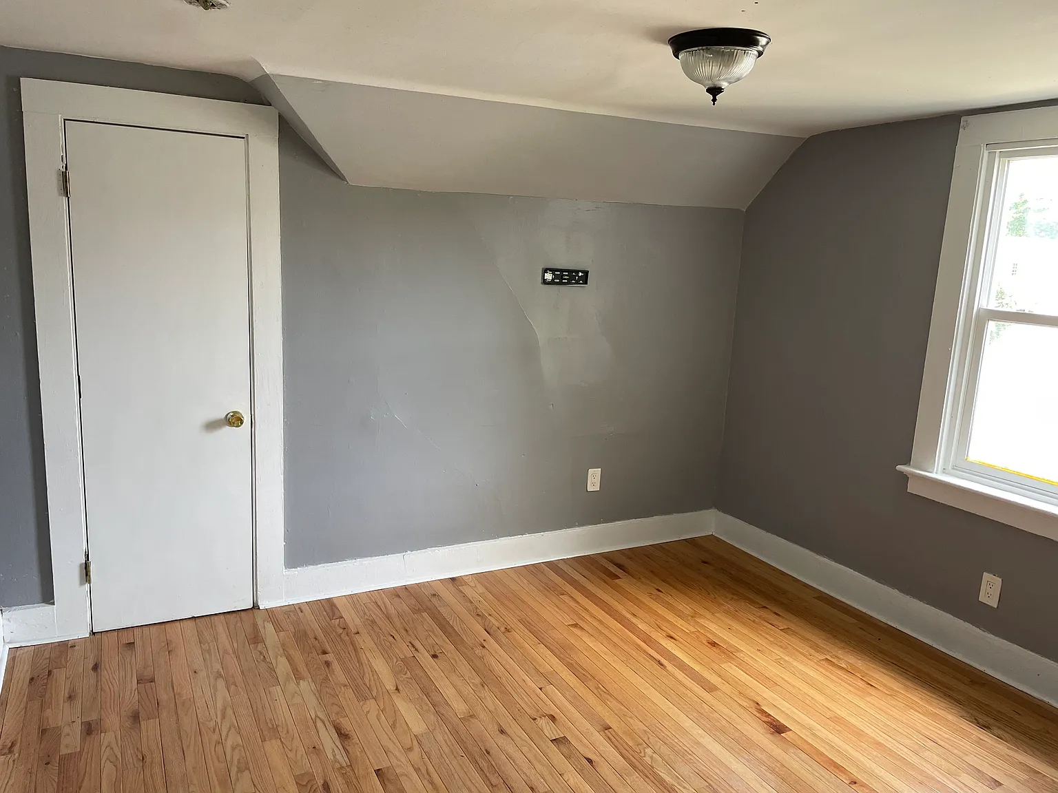 2 bed, 1100 sqft, $2,600 — Photo 3