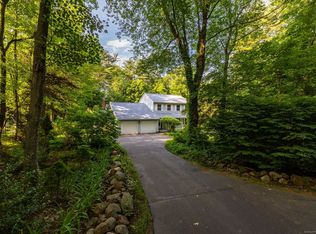 8 Silversmith Rd, Unionville, CT 06085