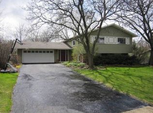 21W171 Coronet Rd, Lombard, IL 60148