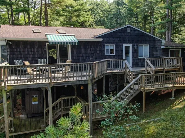 106 Dillon Point Rd, Hammond, NY 13646