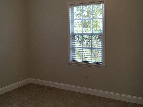 3rd image of 10723 NE 9th Ave