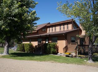 11903 Pythian Cave Rd, Yreka, CA 96097