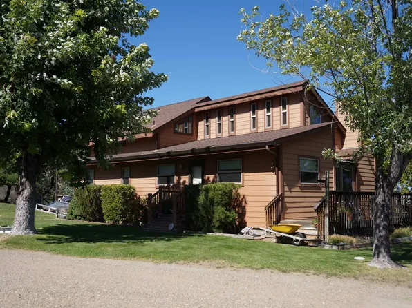 11903 Pythian Cave Rd, Yreka, CA 96097