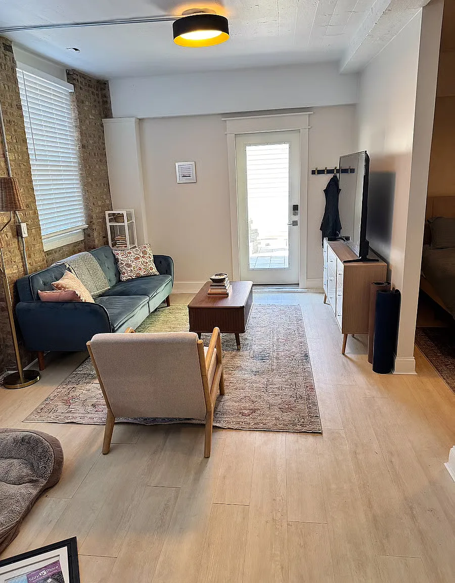 1 bed, 500 sqft, $2,500 — Photo 3