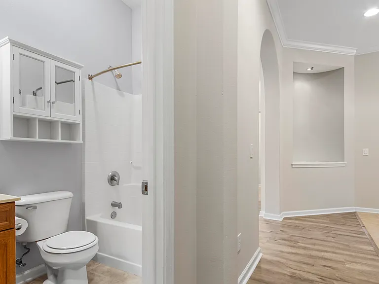 103 Amherst Way — Photo 18